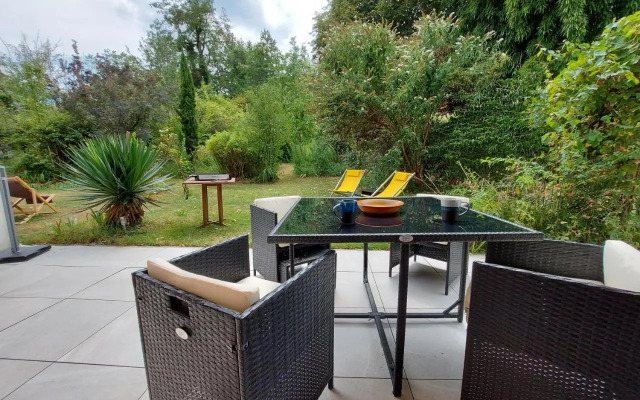 Rare, cosy studio terrasse au coeur de St-Jorioz