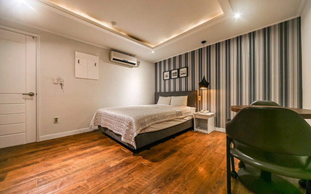 Pohang Daedodong White