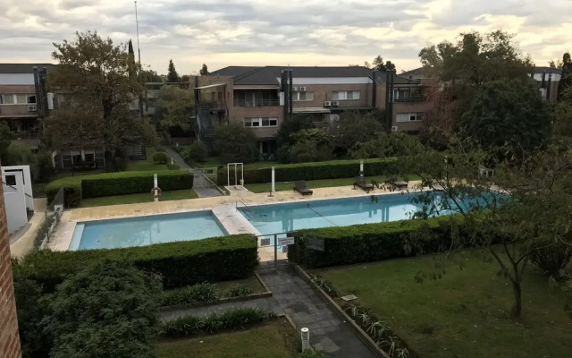 Apartamento en Country Pilar Visitantes