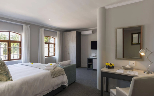 Villa Tuscana By Mantis