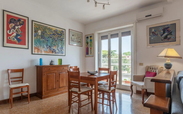 Roomy and Bright Apartment with Terrace