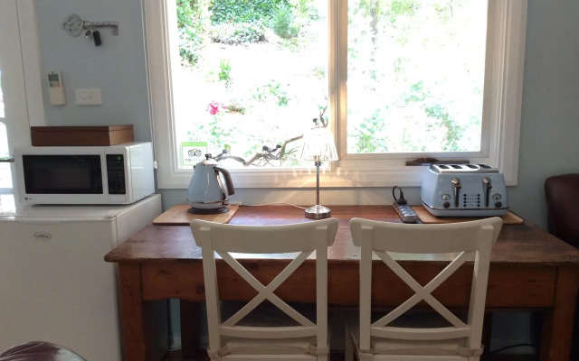 Aldgate Valley Bed and Breakfast