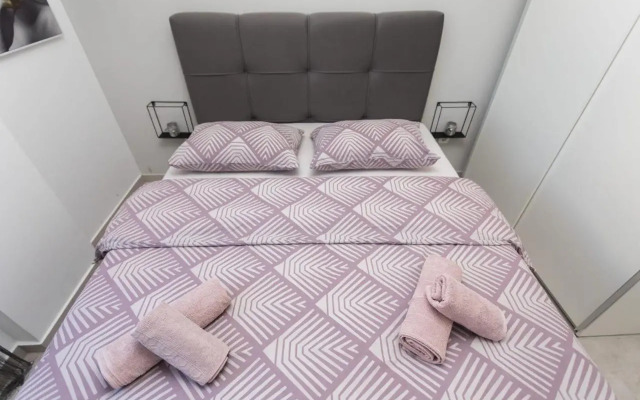 Bloom Apartment