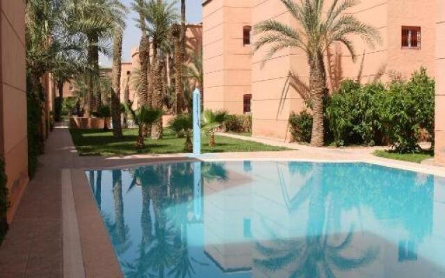 Riad Alaoui 146 with swimming pool and free parking