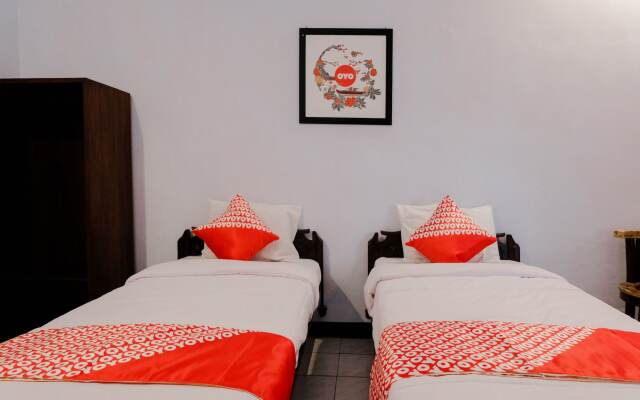 OYO 1036 Hotel Palem 1