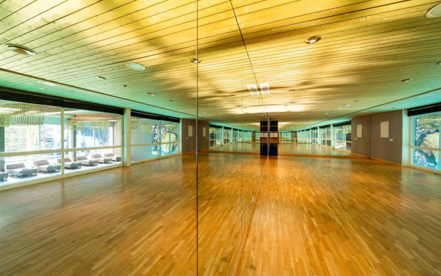 Arosa Alpine Club - Adults Only