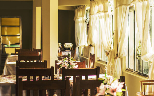 Canzi Cataratas Hotel