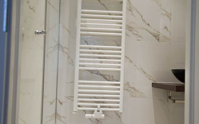 GuestHost Design Apartments