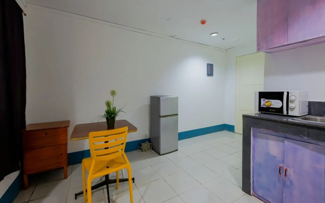 OYO 809 Crowne One Condo