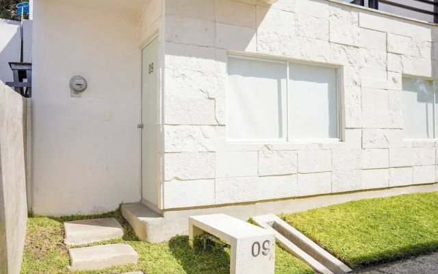 Modern House in Yautepec l Pool & Garden