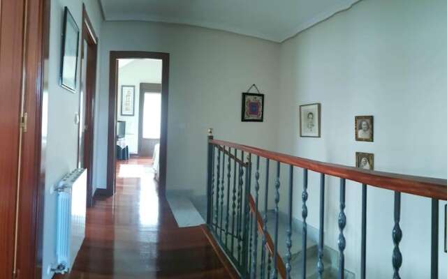 Chalet Elegante Y Funcional Playa
