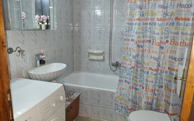 Marie claire home -Free private parking