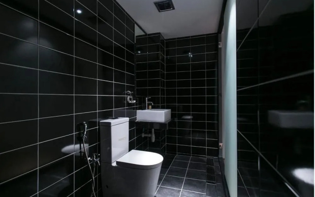 OYO 292 Stella Hotel