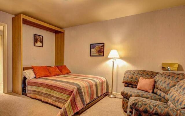 Lowell Avenue Apartment By Alpine Ski Properties