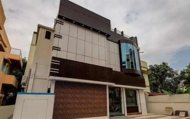 OYO 29204 Hotel Blue Sapphire