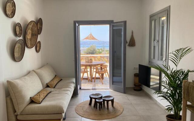 Beachhouse Omega Naxos