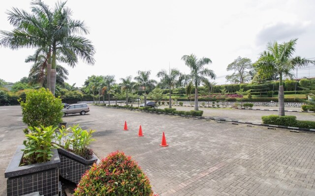 Airy Sentul Raya Jakarta KM 49.5 Bogor