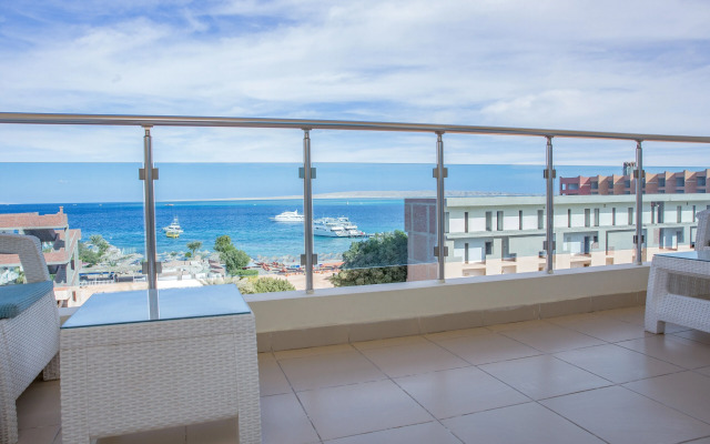 Redcon Suites