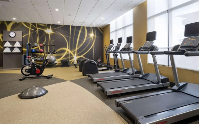 Hilton Garden Inn Visalia