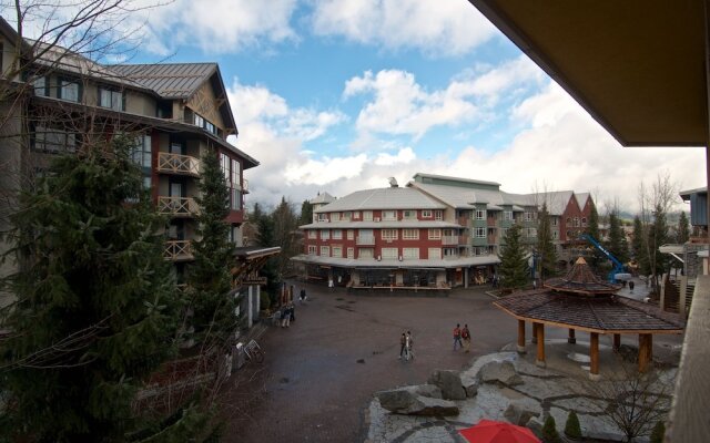 Whistler Blackcomb VR at Town Plaza