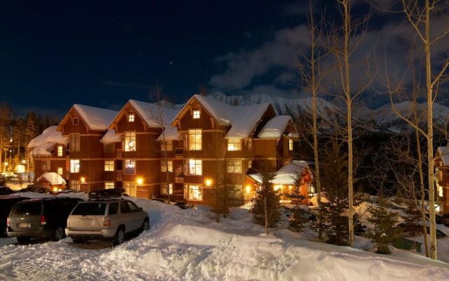 Timberline Lodges by Fernie Lodging Company