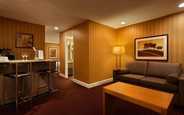 Executive Hotel Vancouver Airport