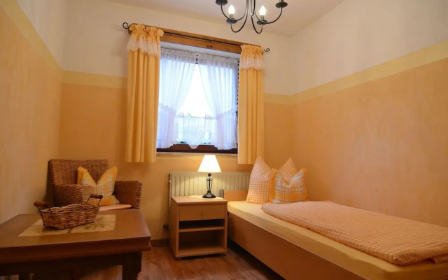 Quaint Apartment in Zeil am Main With Terrace