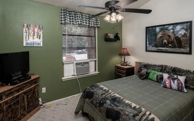 204 Whispering Bluff