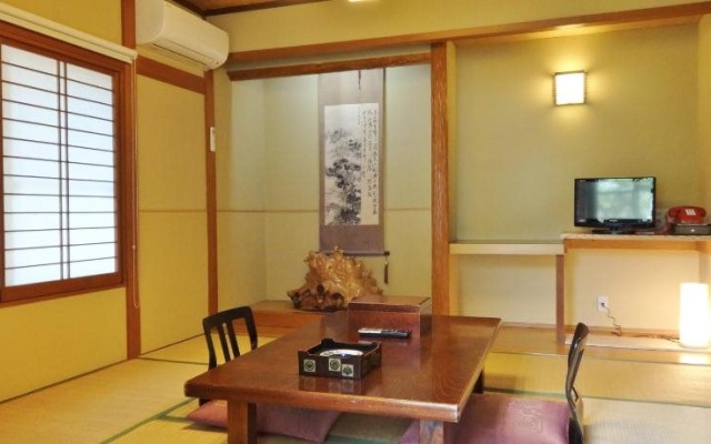 Tenryuso – Guest Rooms – Otaki