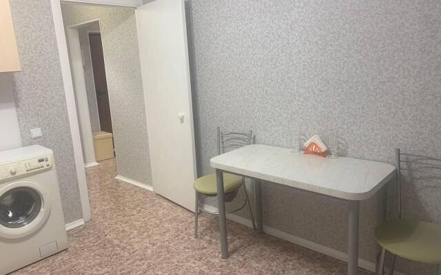 Апартаменты на улице Орджоникидзе 30/1