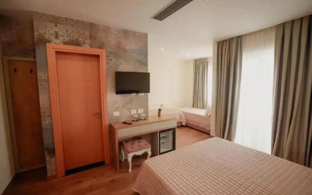 Martiness Hotel