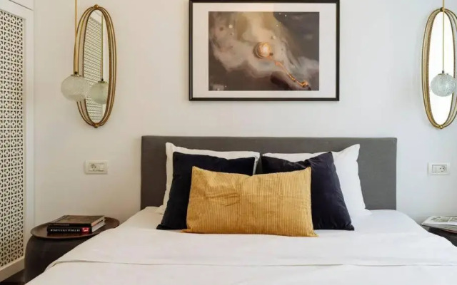 Pop Art Flat - Bright 2BR near the Old Town