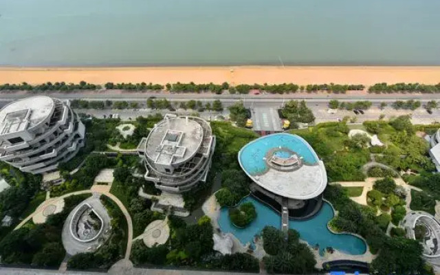 Q+ · Beihai Beibu Bay No.1 Yijia Online Serviced Apartment