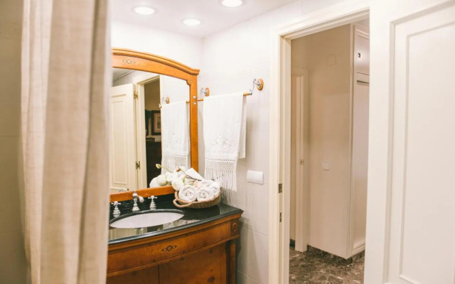 Bright apartment in the city center