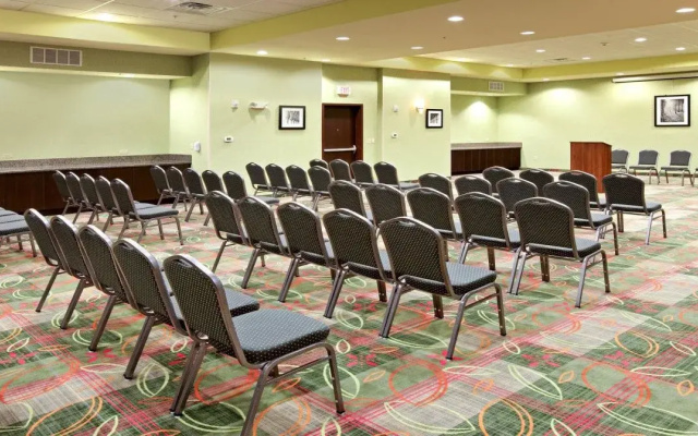 Holiday Inn Garland by IHG