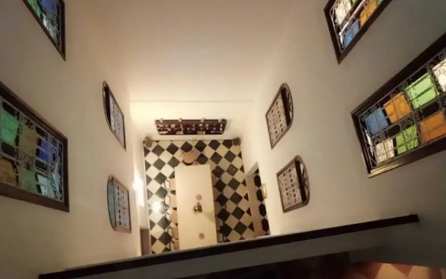 Hostel Mondial