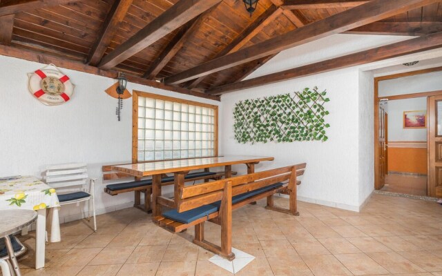 Stunning Apartment in Fazana With 1 Bedrooms and Wifi