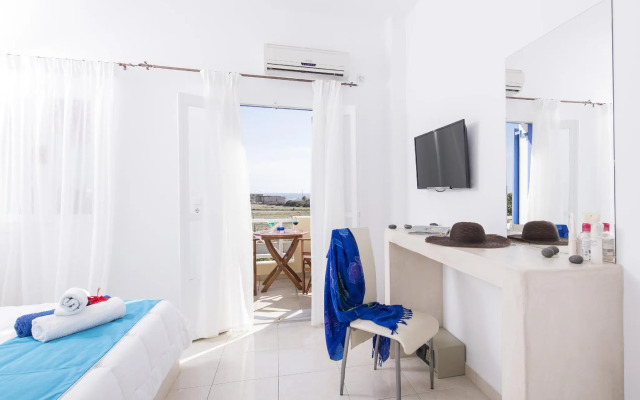 Bella Santorini