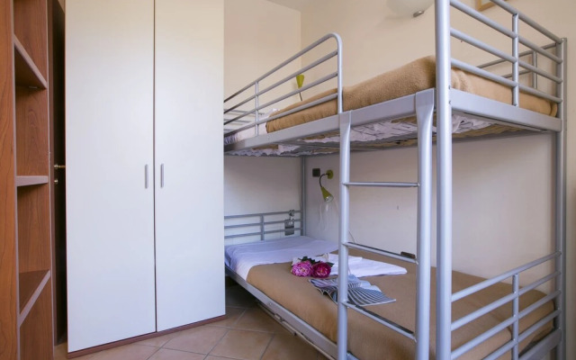 Porto Letizia Iris 3