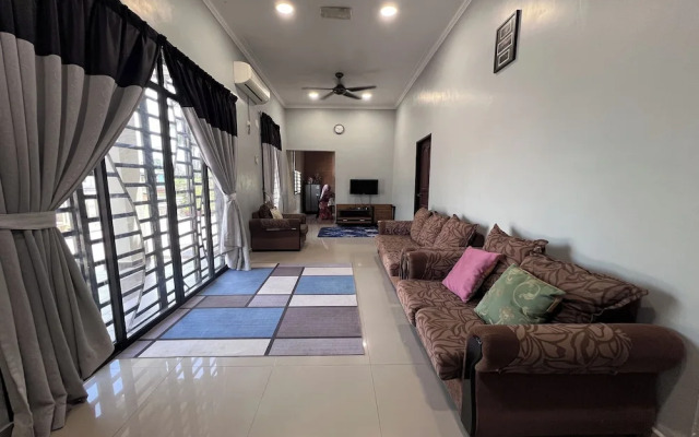 Nurbayu Villa (3 and 4 bedroom Villa) Kemaman