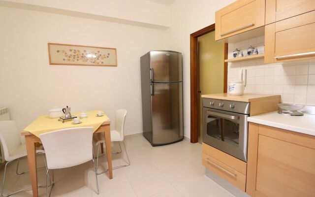 La Terrazza Parco Lauro Apartment