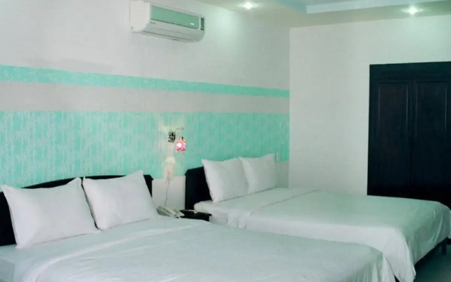 Remi hotel