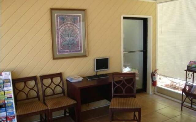 Tropic Cay Beach Resort
