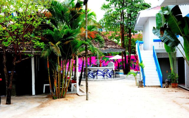 Kafu Hostel & Pool