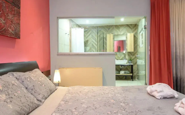 Krousonas Mountain View Suite