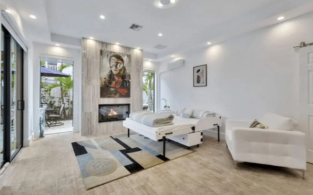 Lynora's Luxe Estate Modern Design