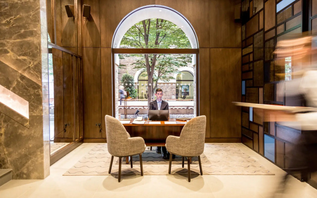 Devonshire Club & Hotel