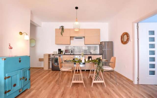 Homey - Strada Constantin Nacu 7