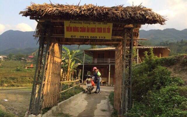 Cuong An Tavan  Homestay