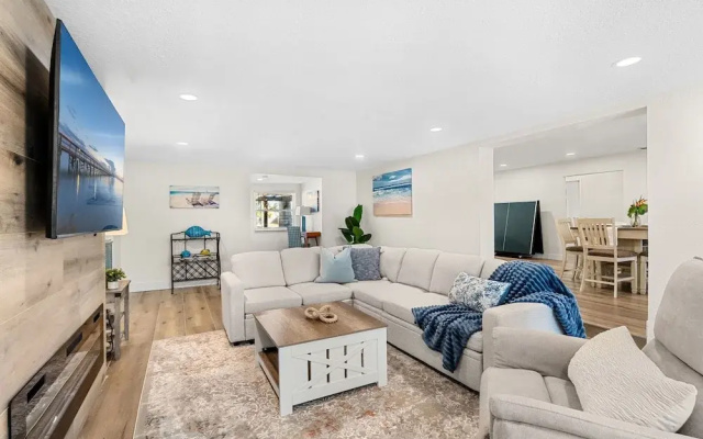 121 Atlantic Blvd